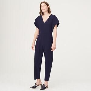NEW Club Monaco Janah V-Neck Jumpsuit In Aviator Navy Blue Size 2 Quiet Luxe